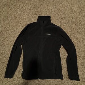 Columbia Black Performance Jacket for Outdoor Adventures